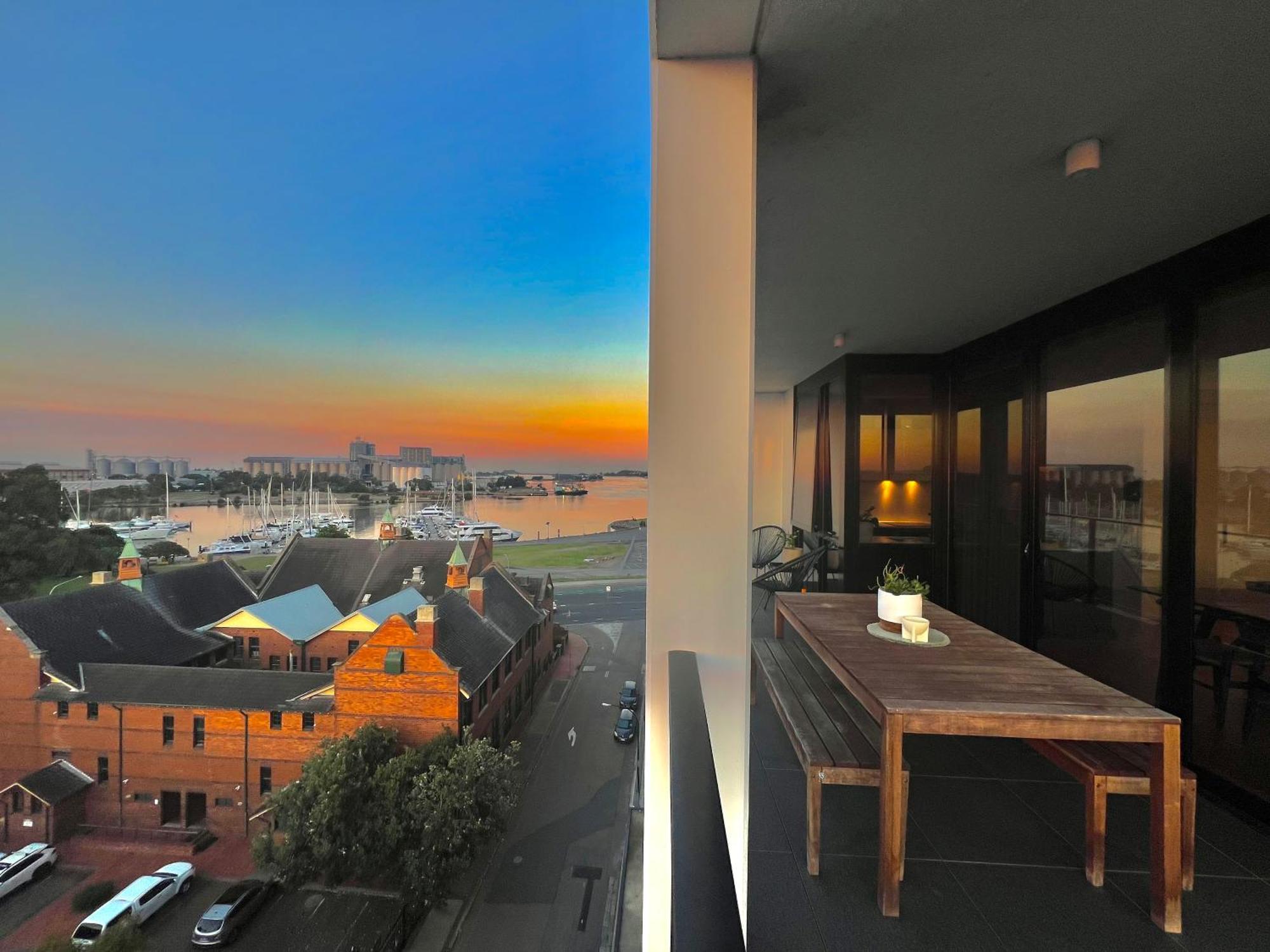 Harbour Towers, Newcastle'S Elite Apartment Stays, Free Parking & Tram Access Exterior foto